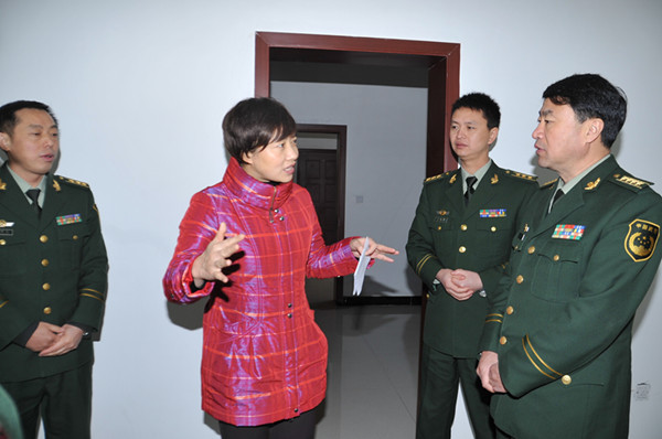 伏玉琼陪同王秋彧调研我区公安消防工作