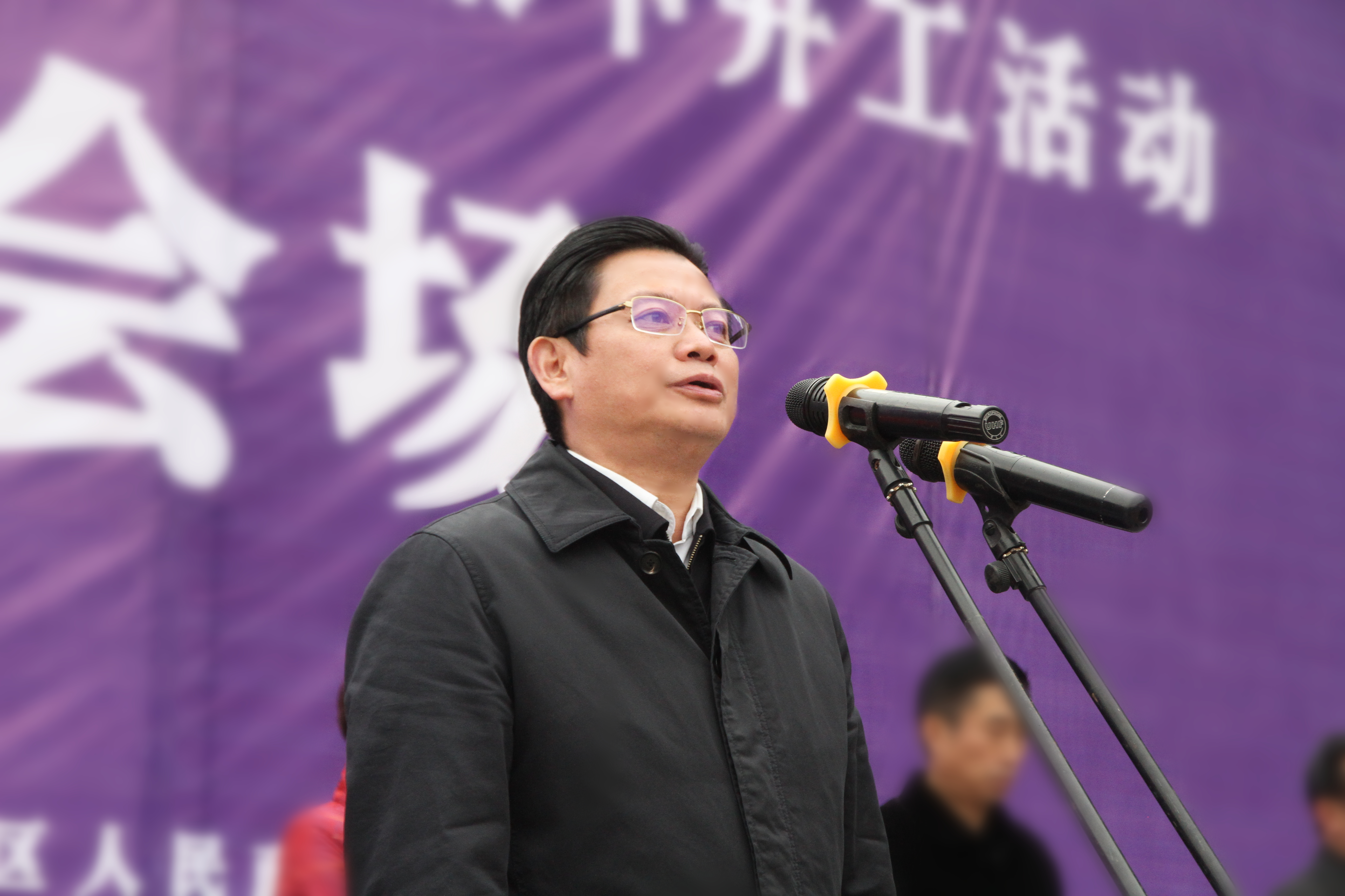 市委常委,区委书记蔡邦银宣布项目开工