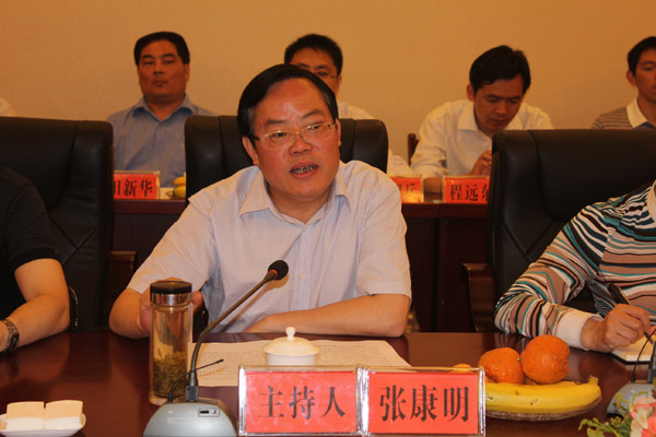 省经信委伍丕光一行赴朝天调研对口扶贫工作